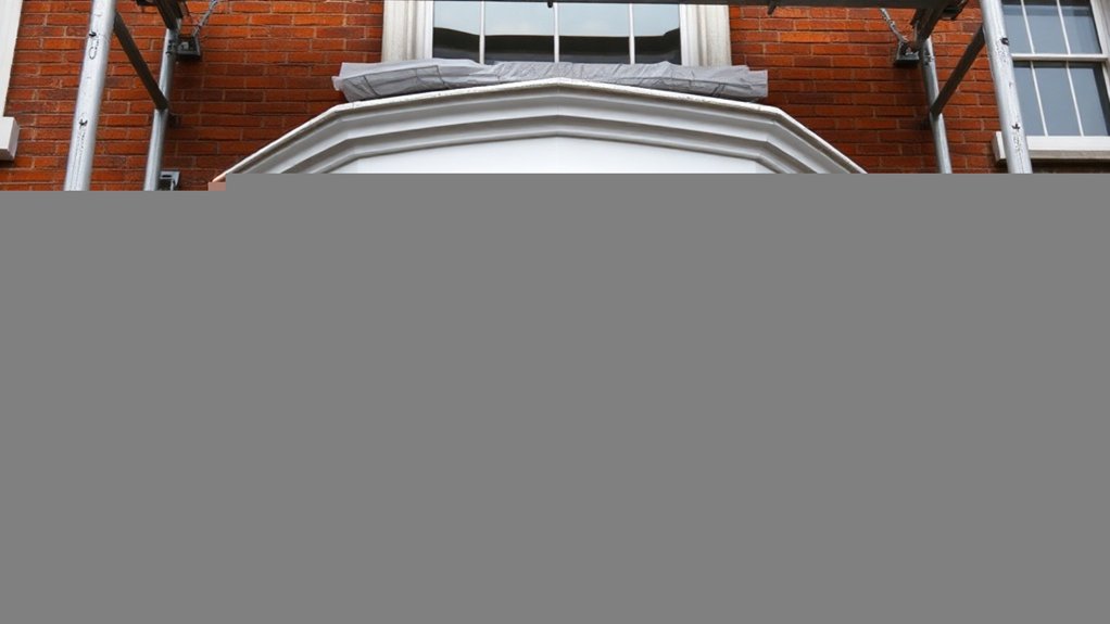 Bay Windows Leyton